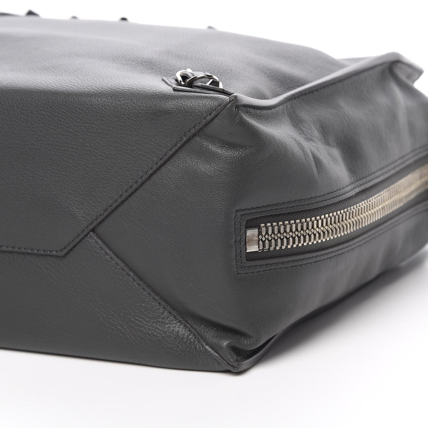 Veau Papier B4 Zip Around Tote Gris Fossile