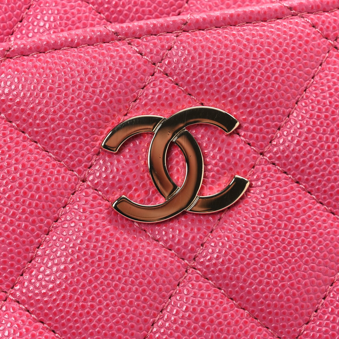 Iridescent Caviar Quilted Small Timeless Camera Case Pink