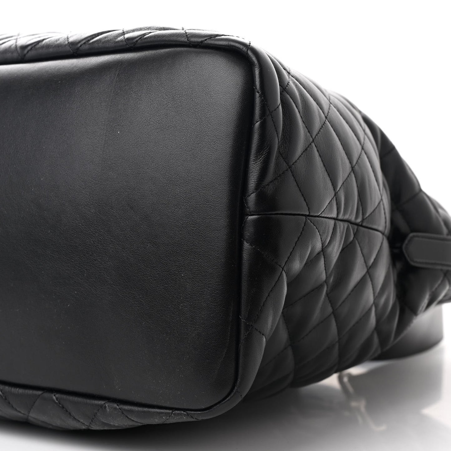 Calfskin Quilted ES Giant Travel Bag Black