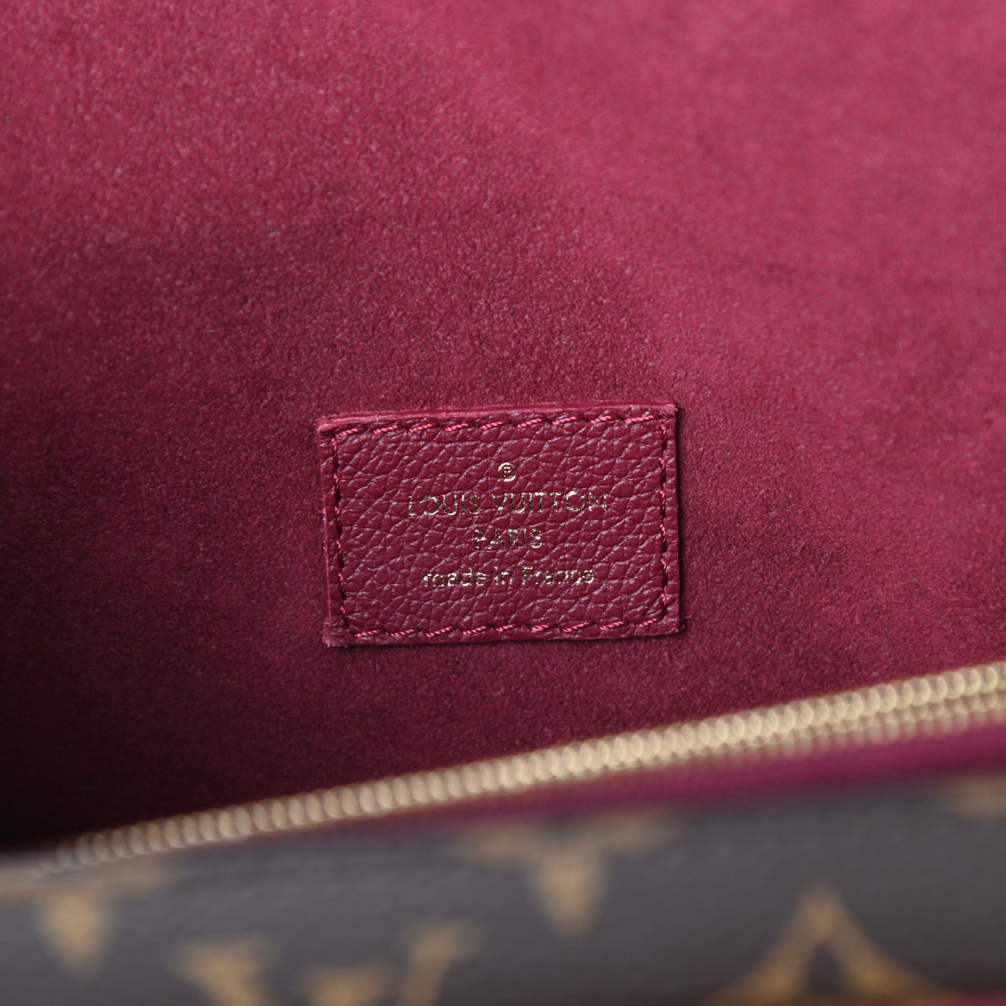 Monogram Victoire Raisin