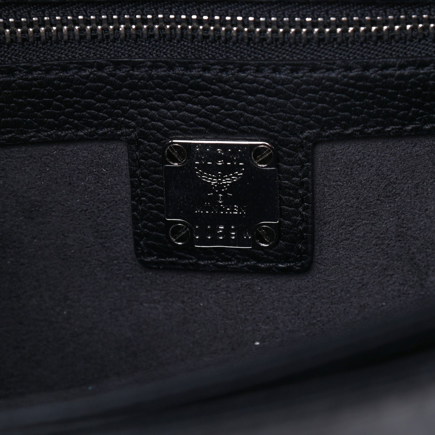 Visetos Calfskin Spot Park Avenue Medium Shoulder Bag Dark Grey Black