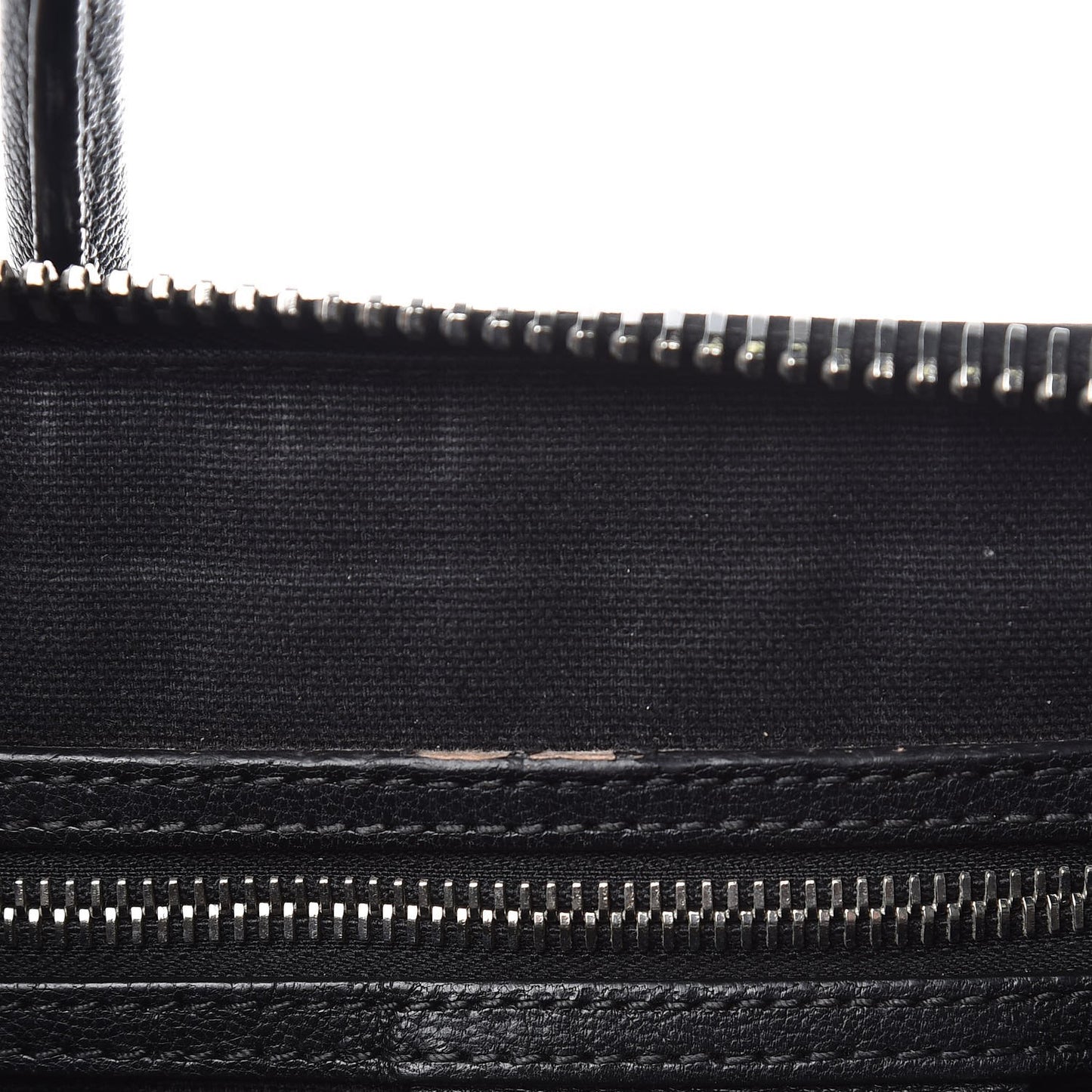 Sugar Goatskin Medium Antigona Black