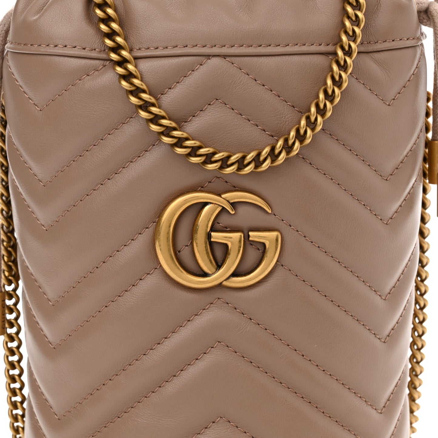 Calfskin Matelasse Mini GG Marmont 2.0 Bucket Bag Porcelain Rose