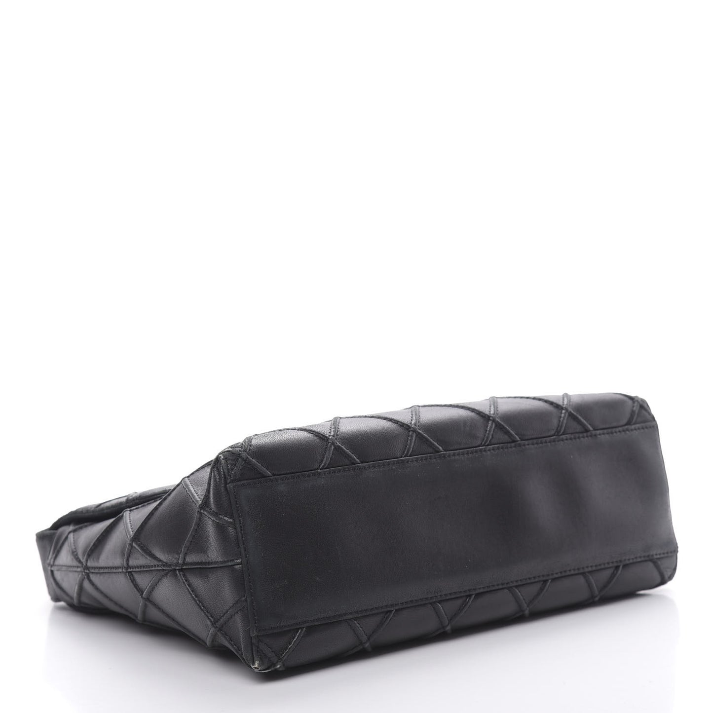Lambskin Diamond Stitched Shoulder Bag Black