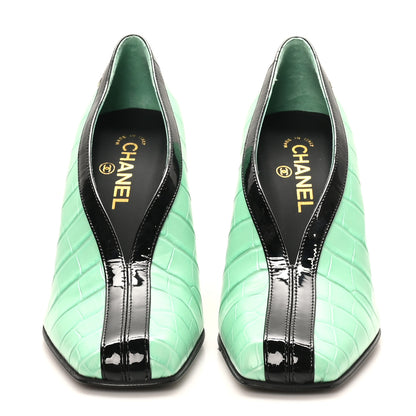 Chanel Crocodile Embossed Patent Calfskin Pumps 39.5 Green Black 3 of 10