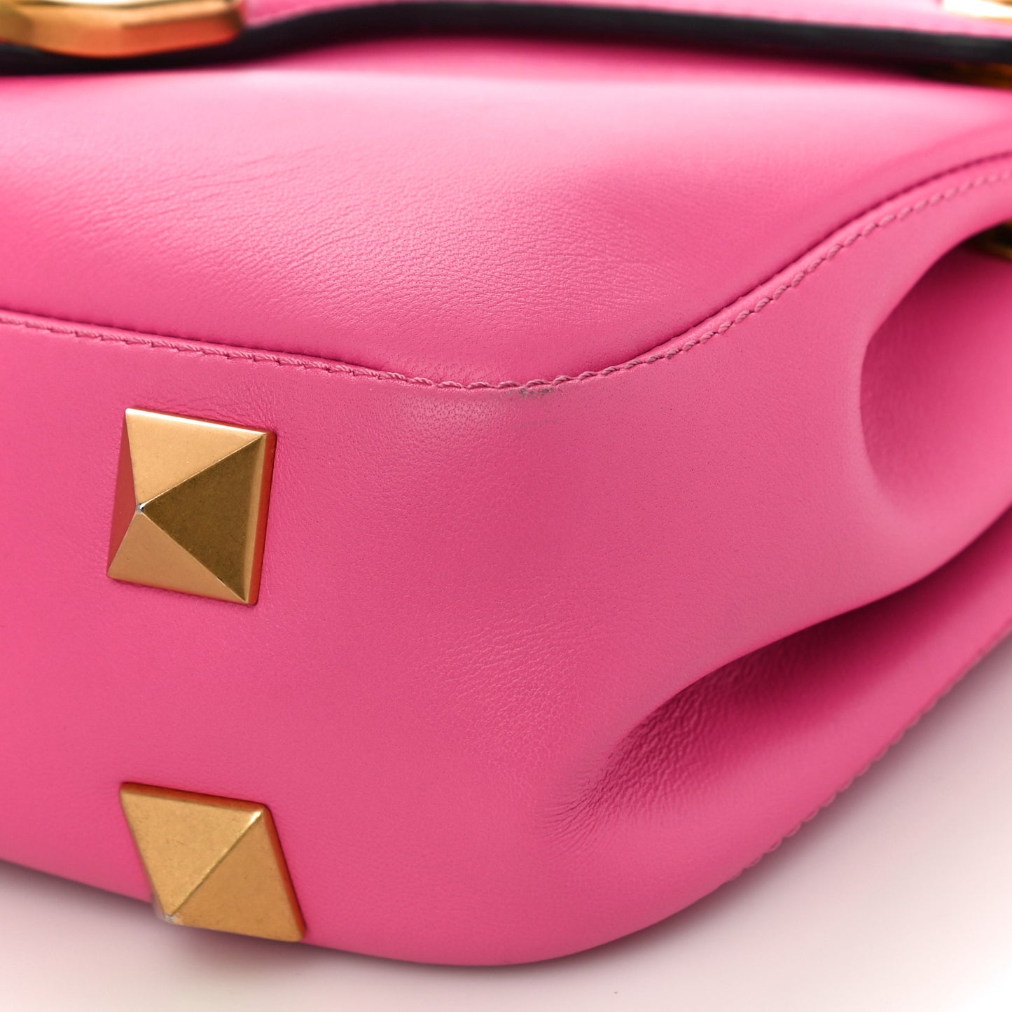 Nappa Stud Sign Shoulder Bag Feminine Pink