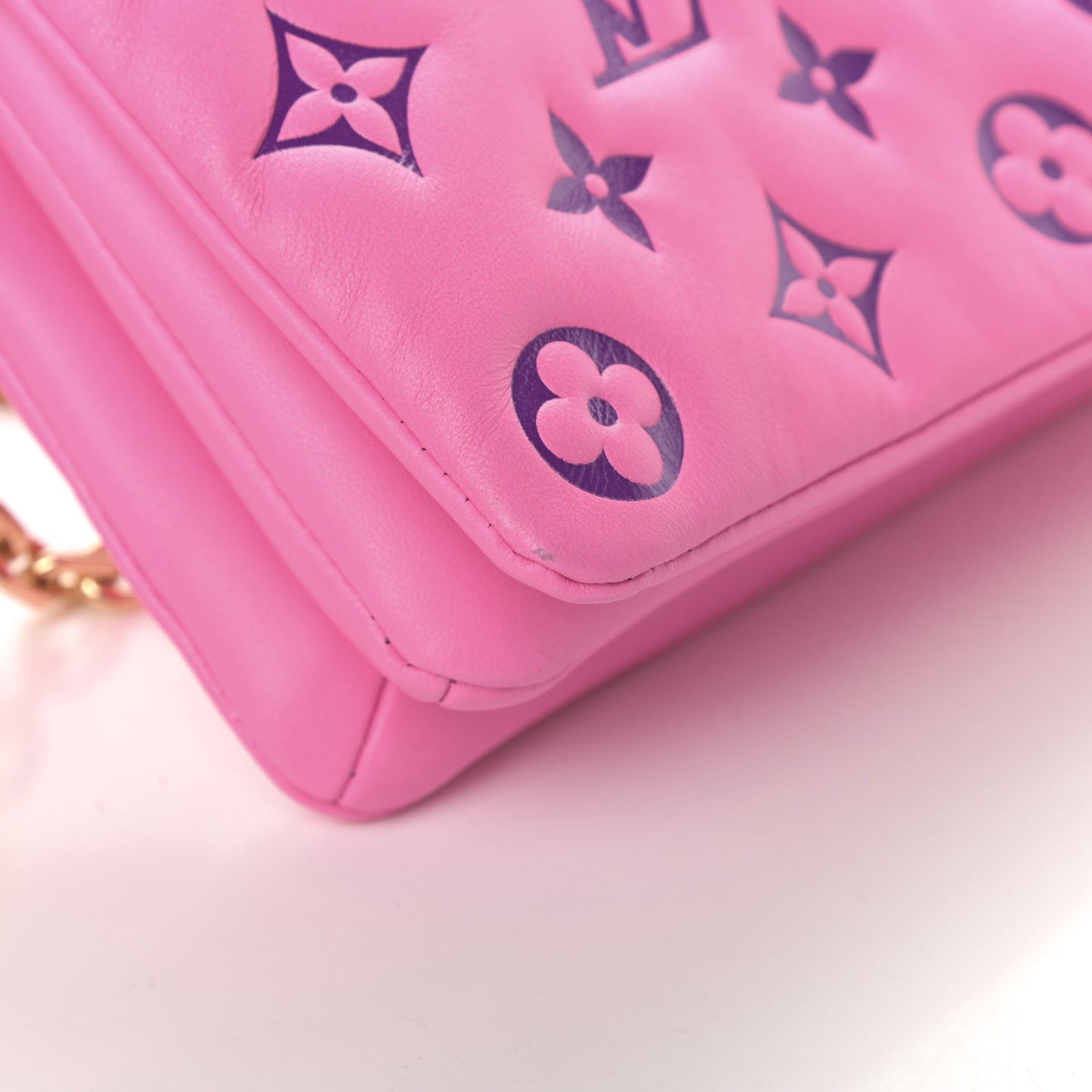 Lambskin Embossed Monogram Vuittamins Pochette Coussin Rose Violet