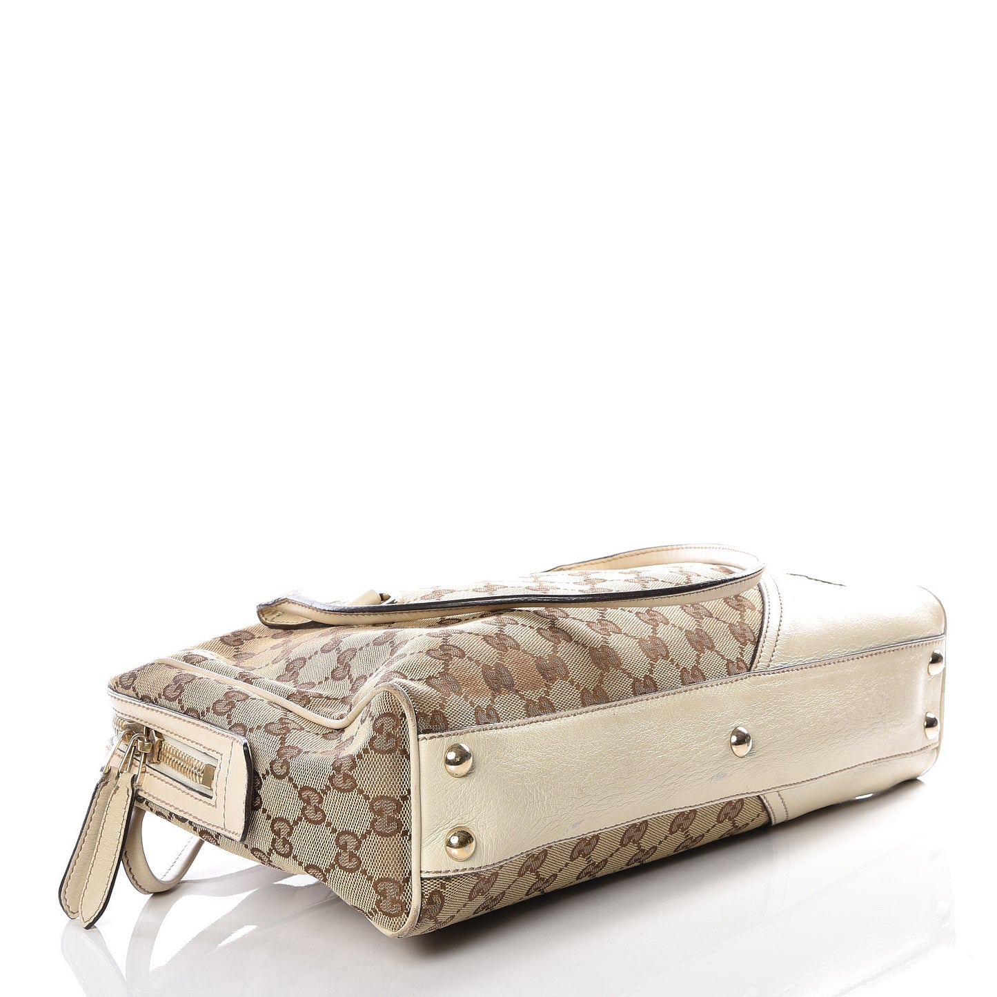 Monogram Medium New Britt Boston Off White