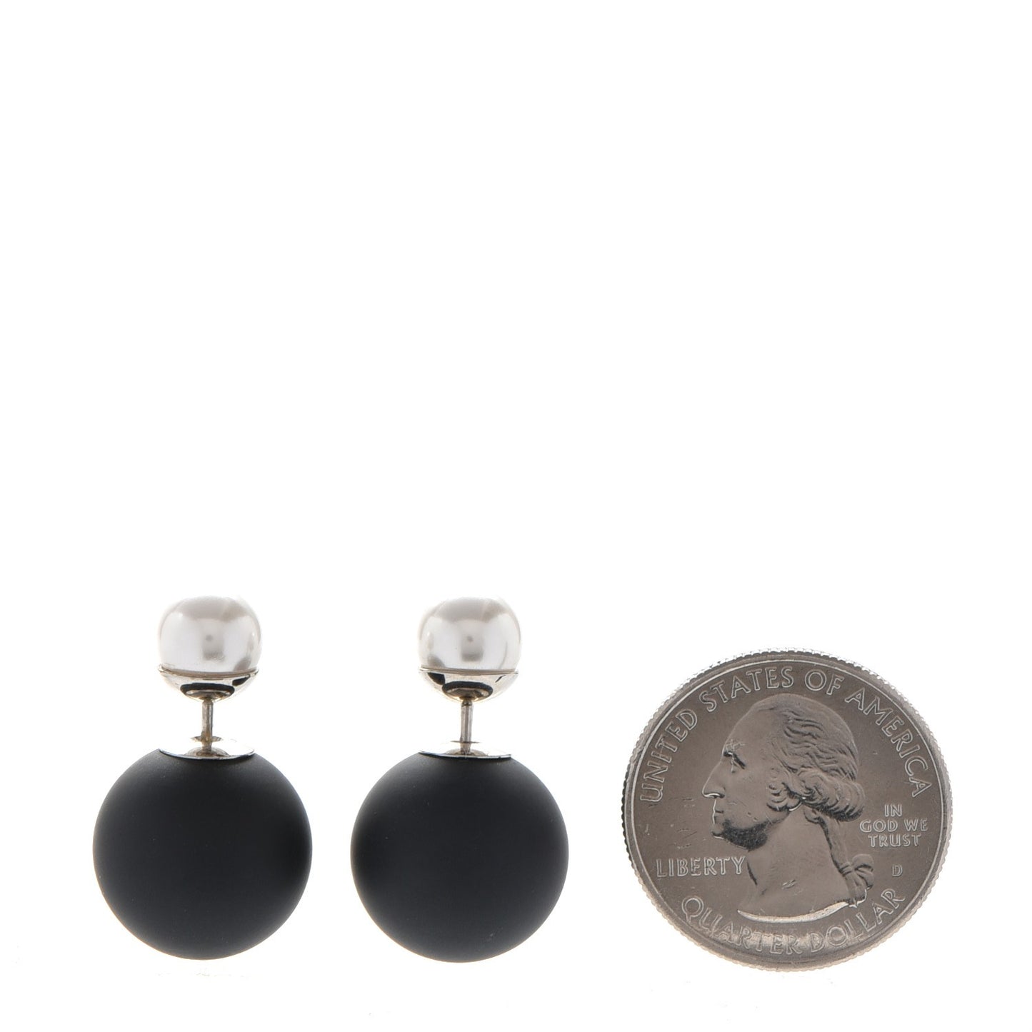 Mise En Dior Tribal Earrings Matte Black Pearl