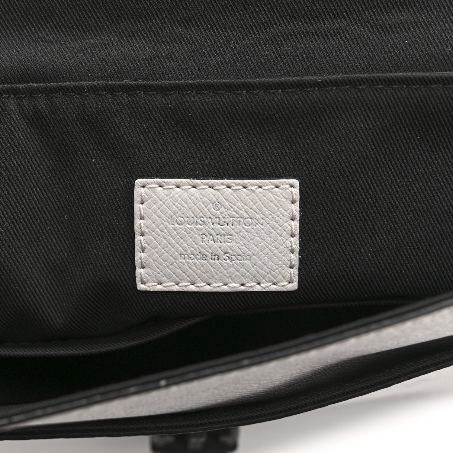 Louis Vuitton Taigarama Outdoor Flap Messenger White 6 of 10
