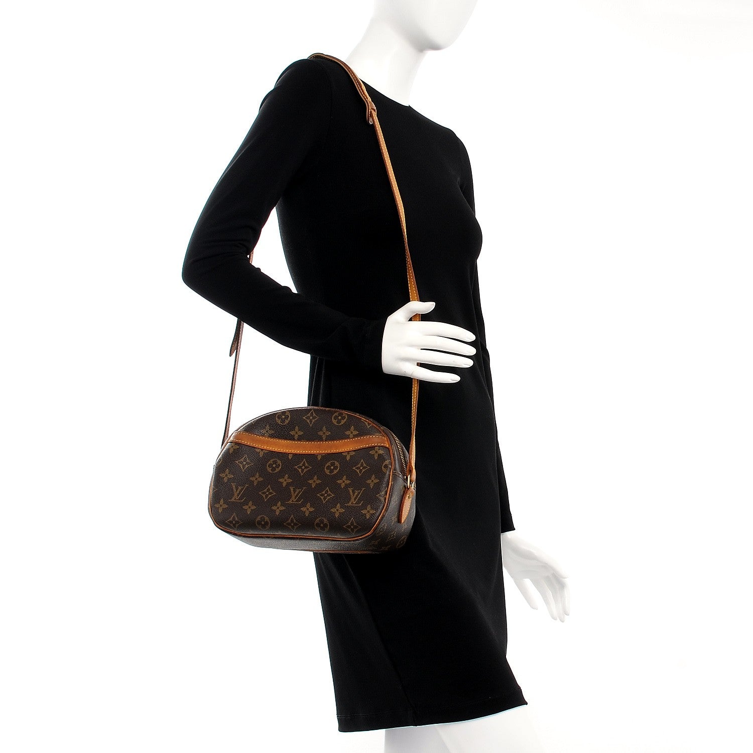 Louis Vuitton Monogram Blois 2 of 16