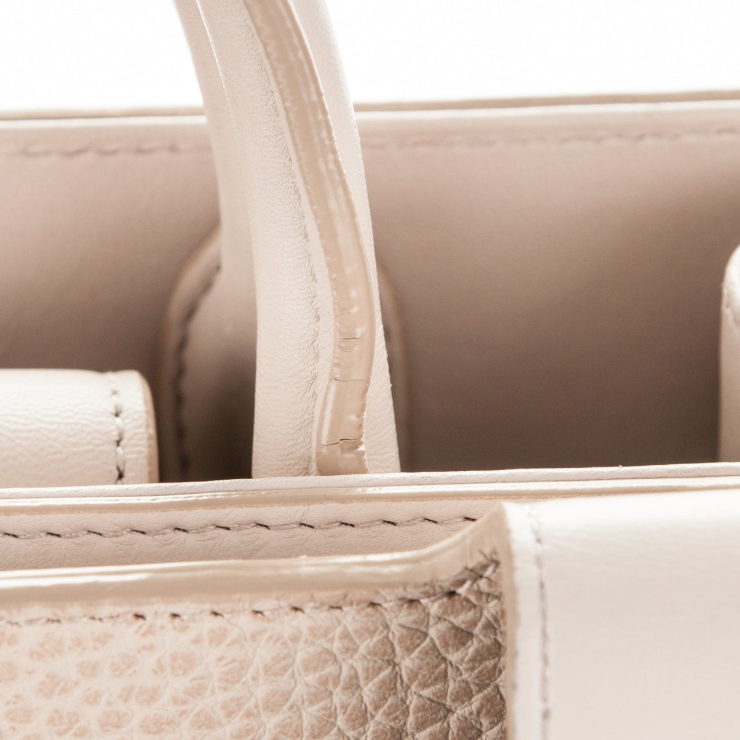 Grained Calfskin Medium Diorever Flap Tapioca