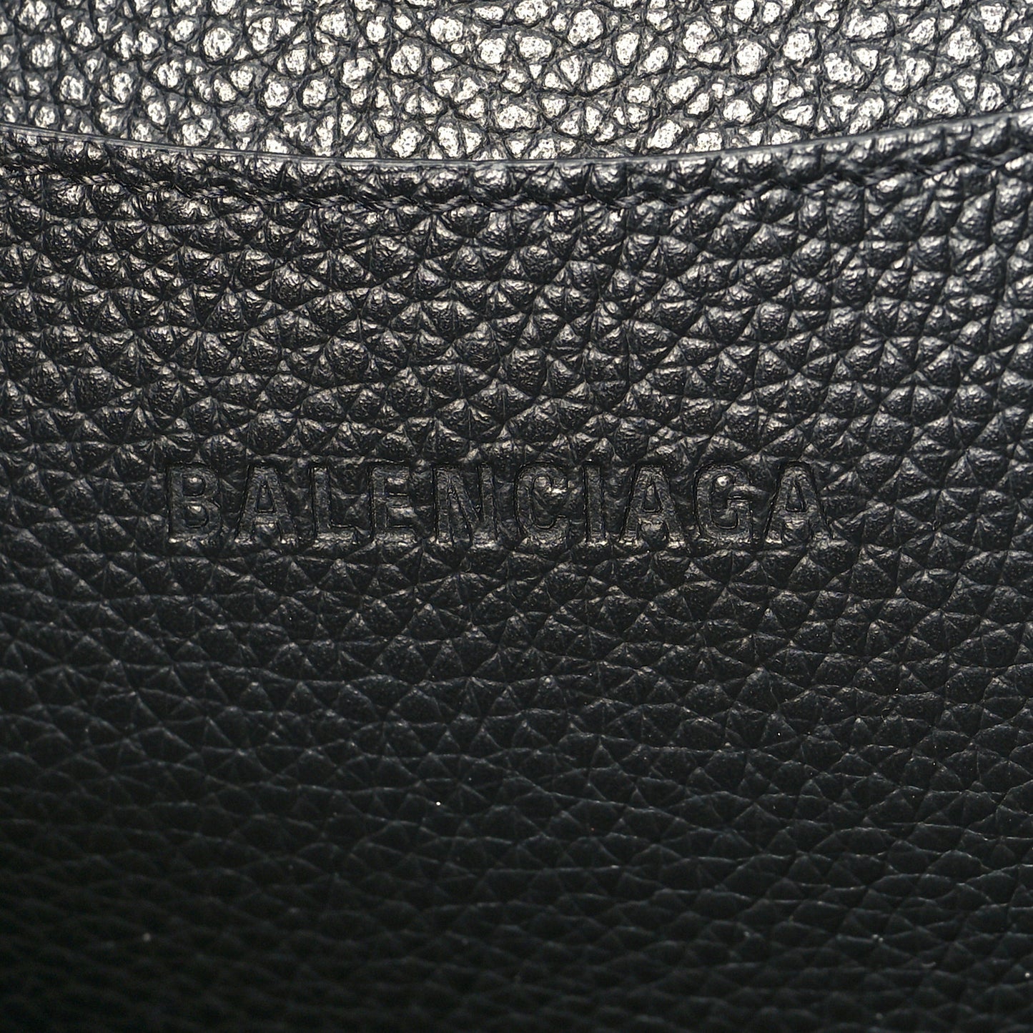 Grained Calfskin Neo Classic Black Hardware Medium City Black