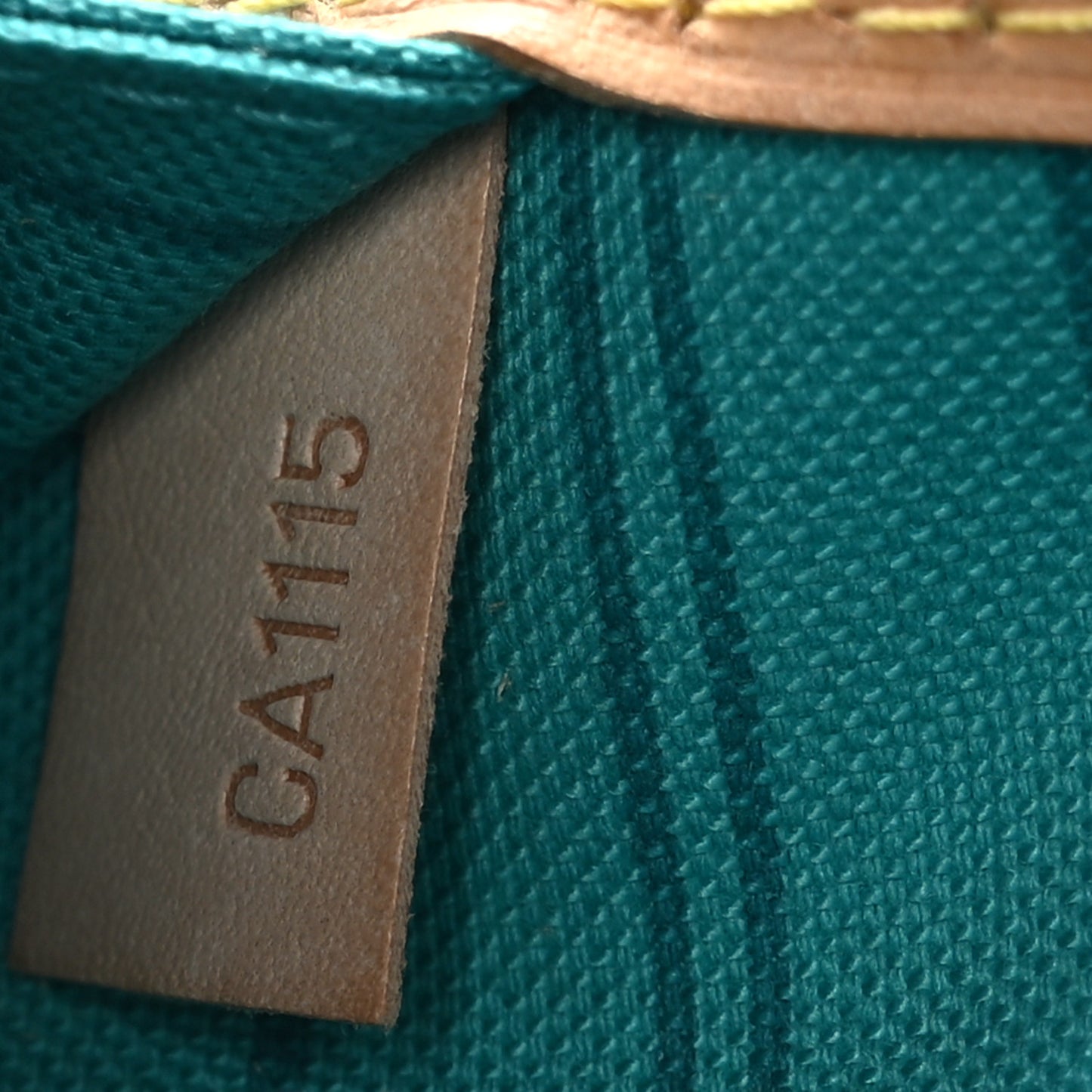 Monogram V Neverfull MM Turquoise