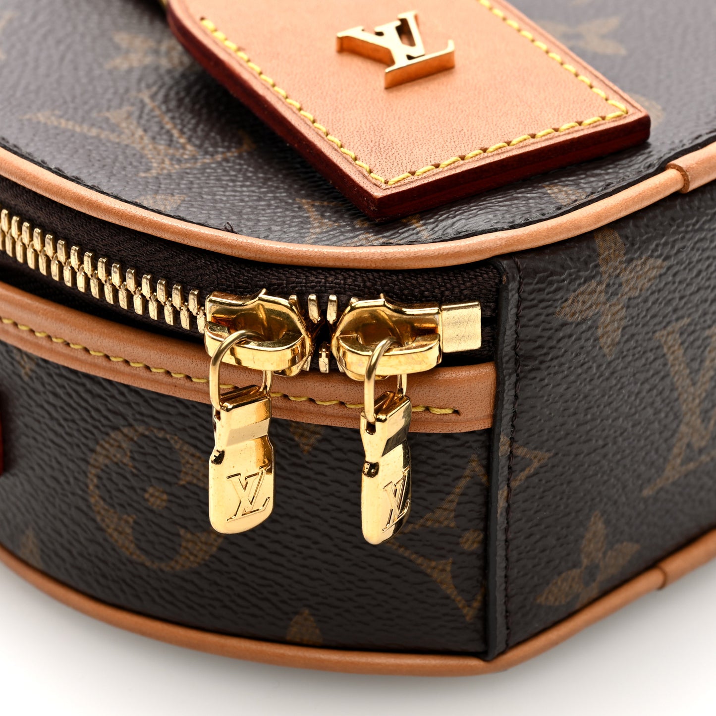 Monogram Mini Boite Chapeau