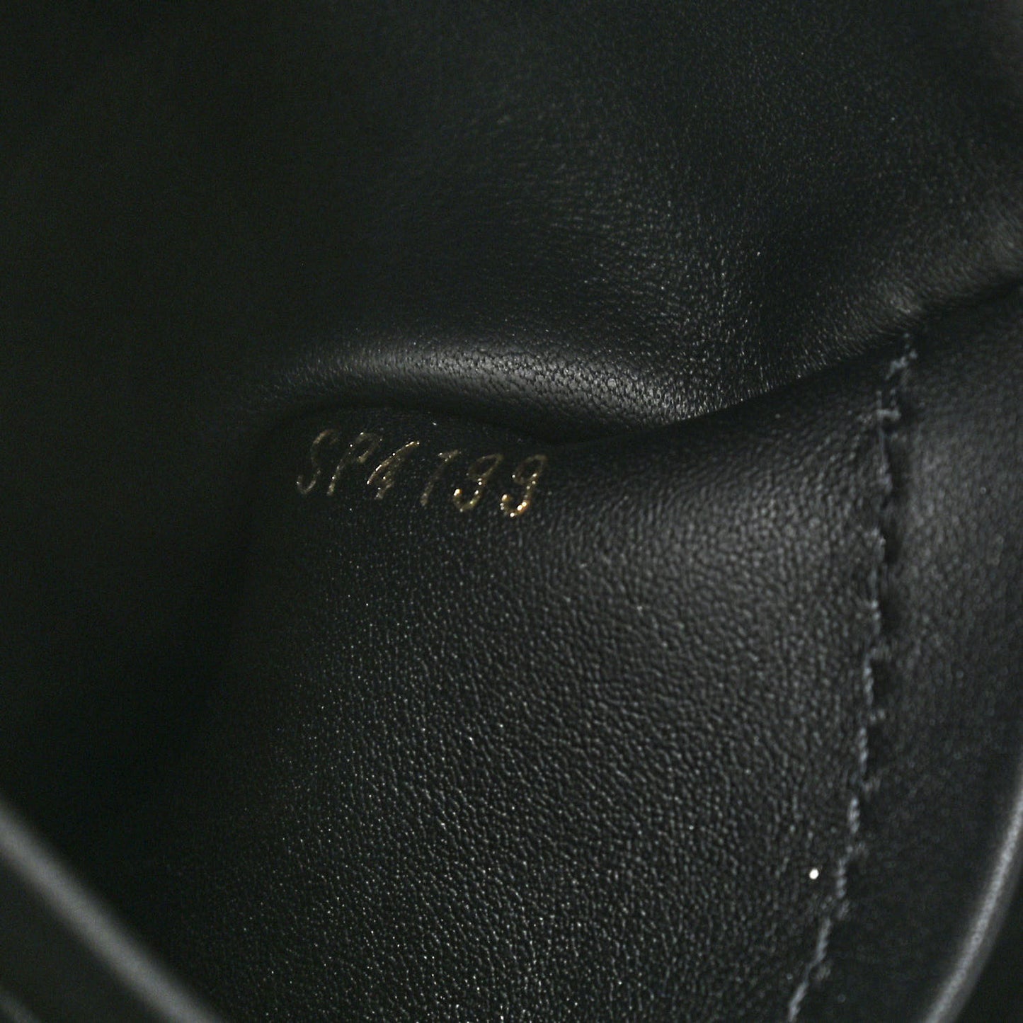 Veau Nuage Milla MM Black