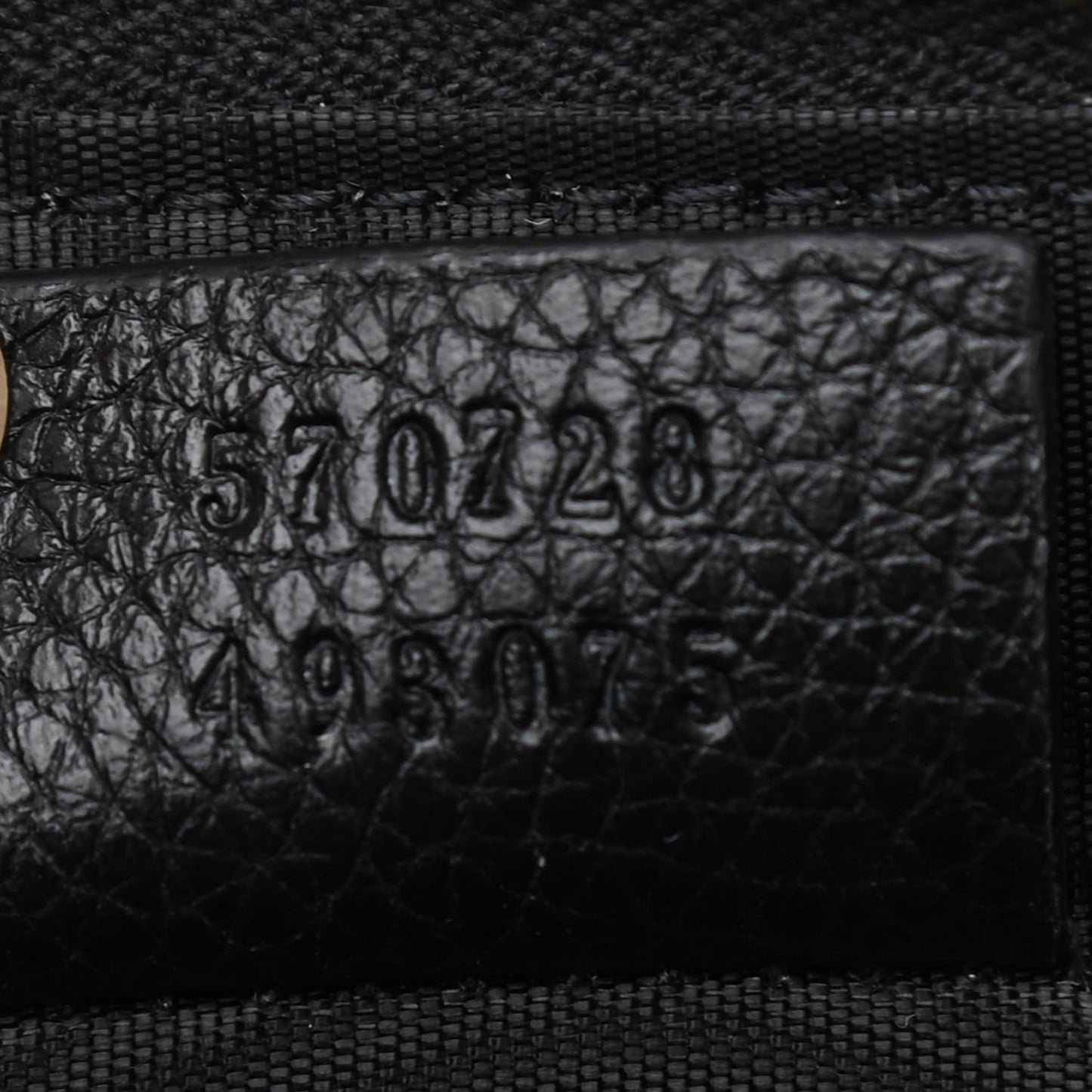 Grainy Calfskin Zumi Pouch Black