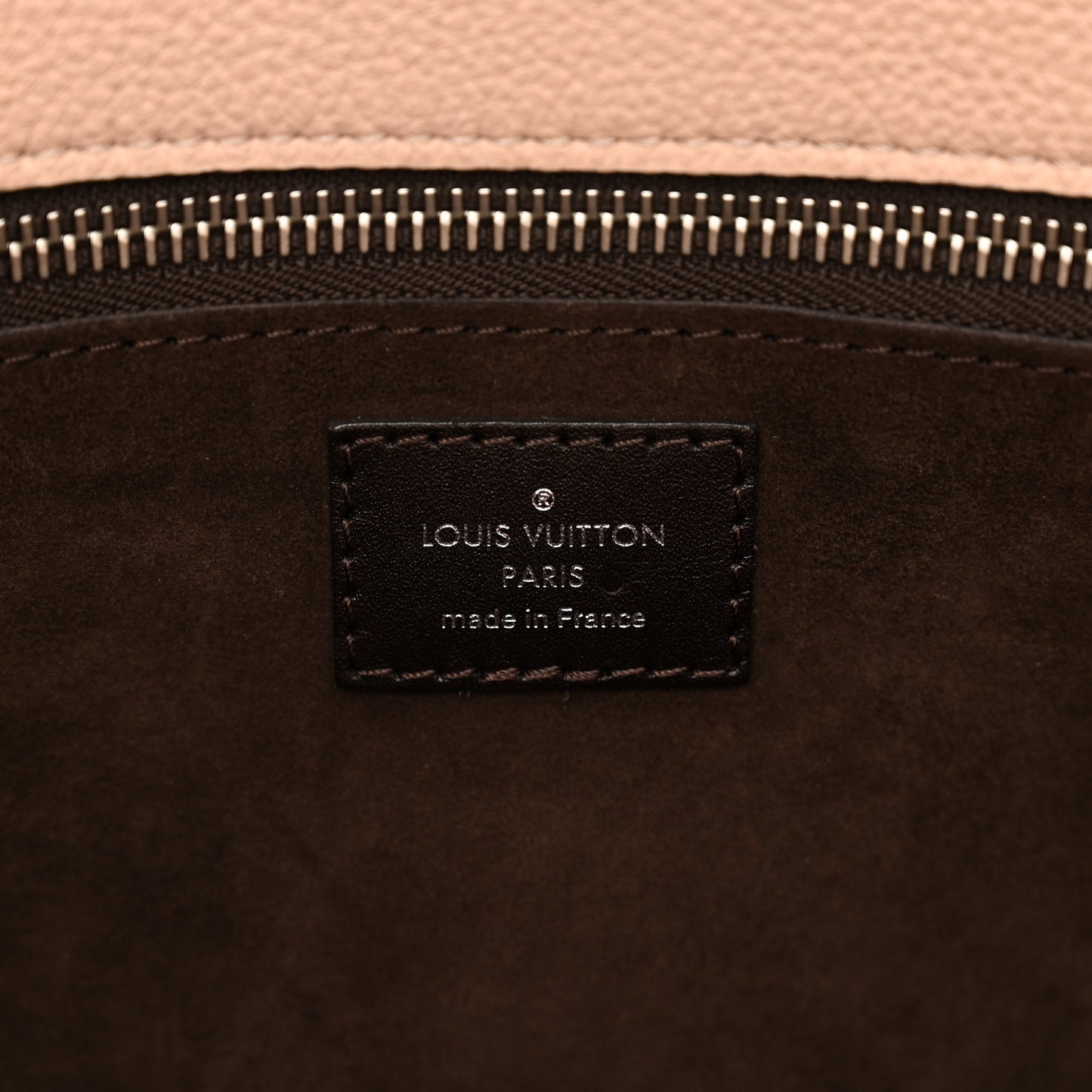 Veau Cachemire Calfskin Tote W PM Petale