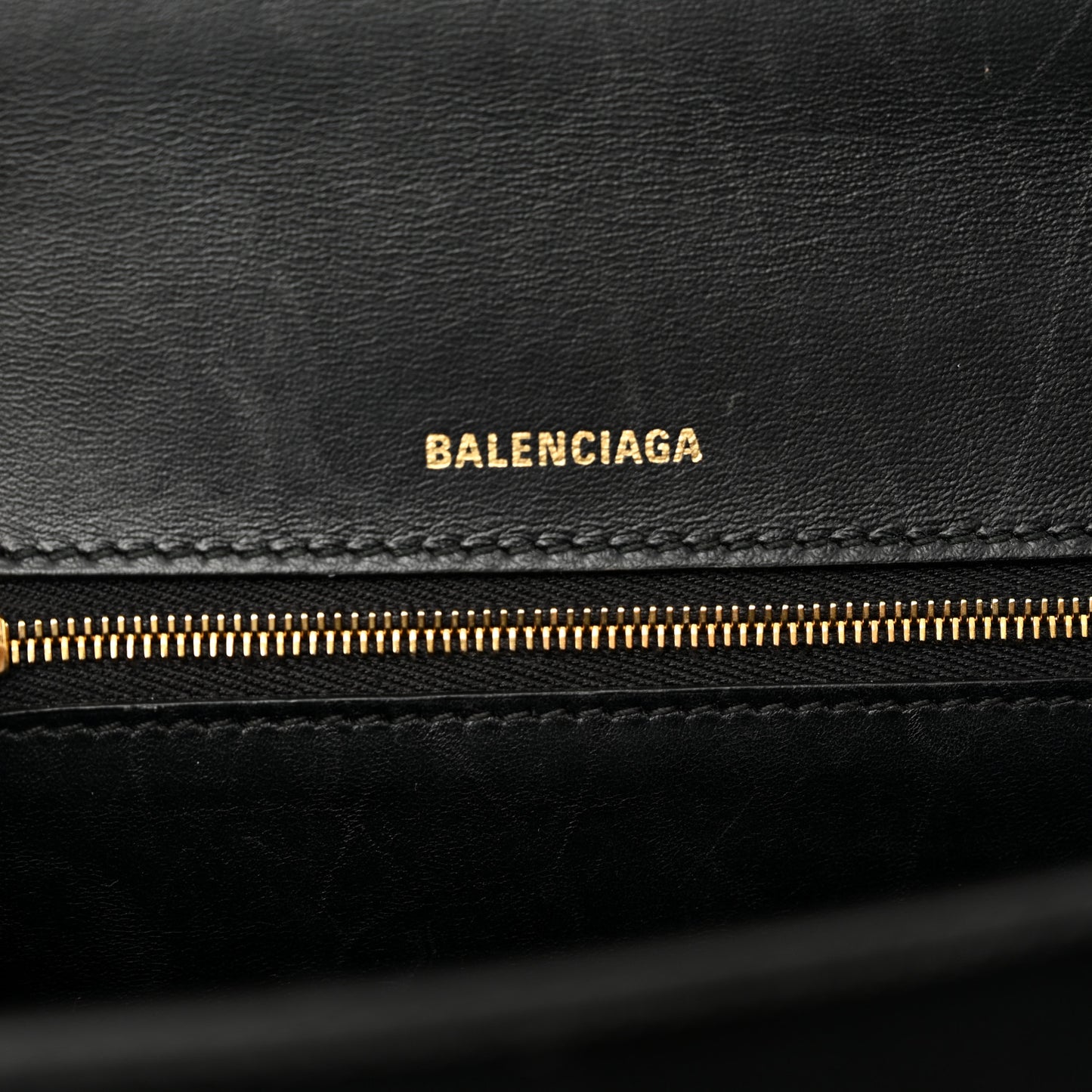 Shiny Box Calfskin Medium Hourglass Top Handle Bag Black