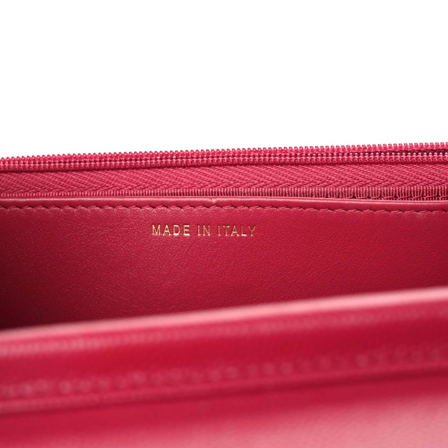 Caviar Quilted Wallet On Chain WOC Dark Pink