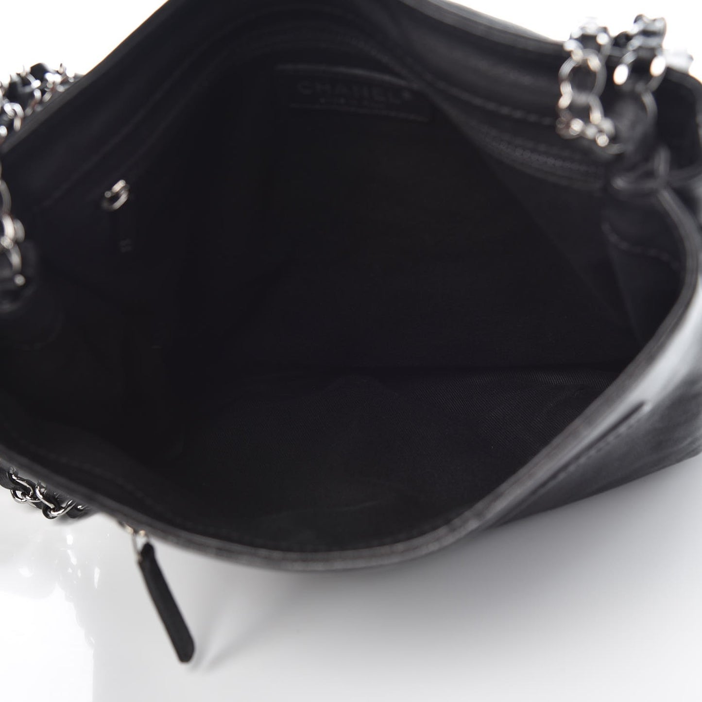 Calfskin Diamond Stitch Large Messenger Black