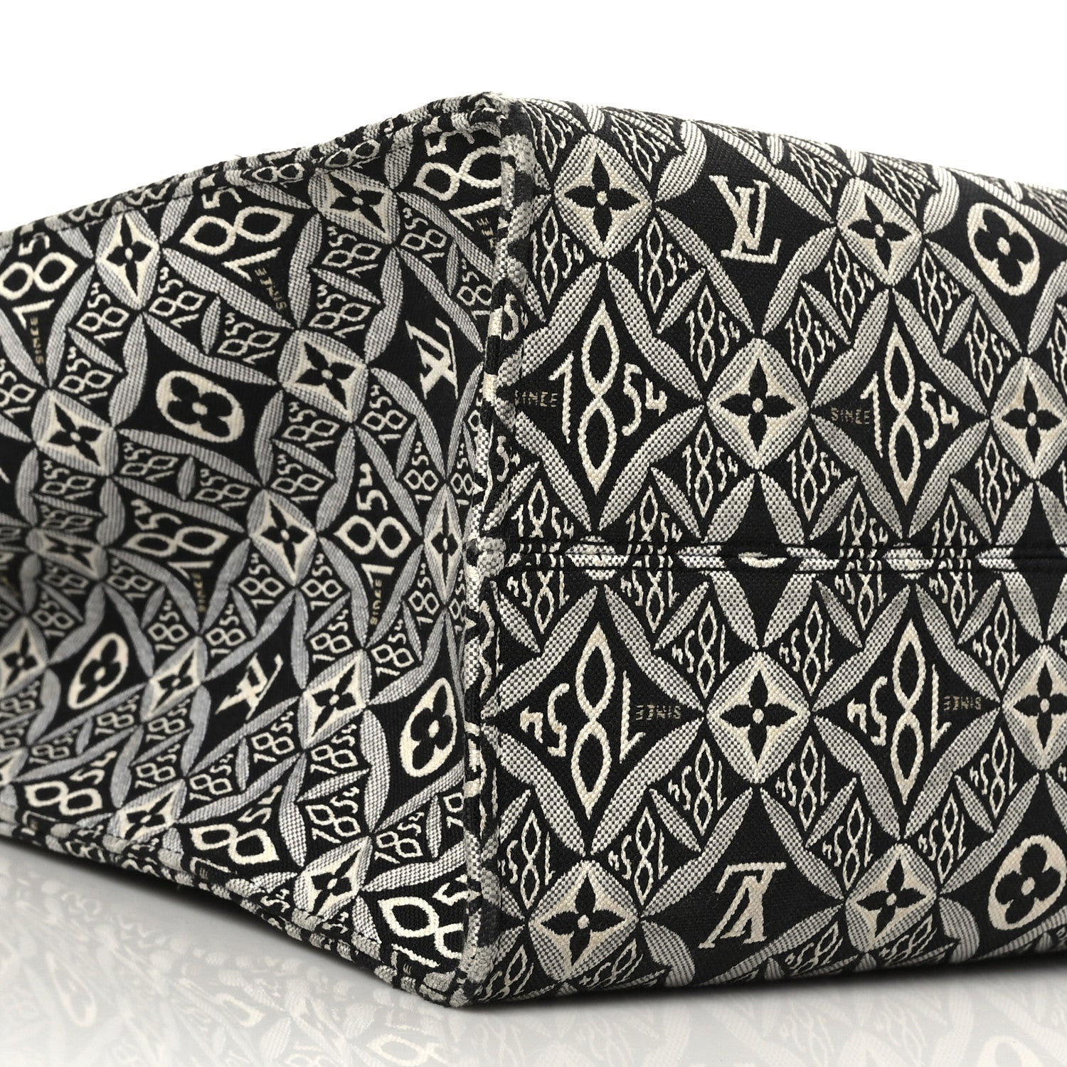 Louis Vuitton Jacquard Since 1854 Onthego GM Grey 7 of 8
