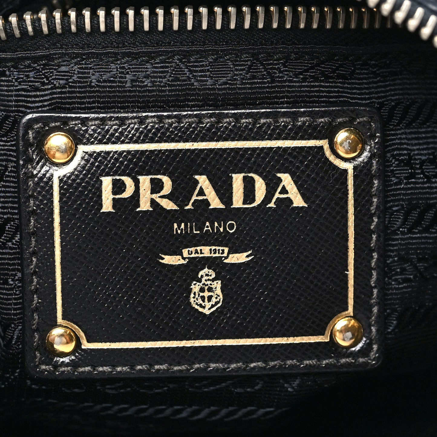 Tessuto Nylon Saffiano Vela Crossbody Bag Black