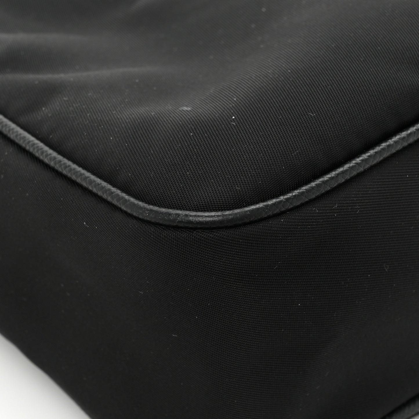 Saffiano Lux Re-Edition 2005 Shoulder Bag Black