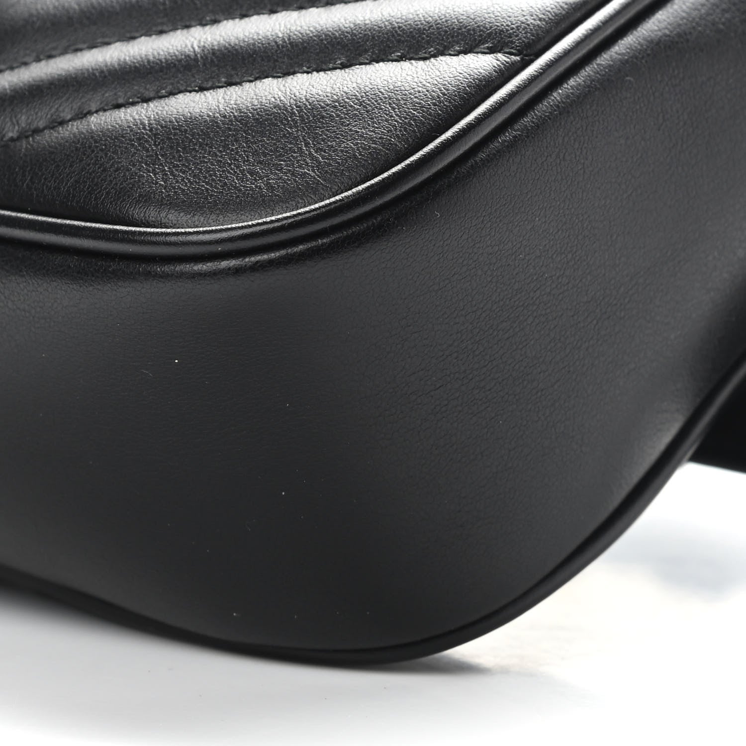 Gucci Calfskin Matelasse Mens GG Marmont Belt Bag 80 32 Black 9 of 11