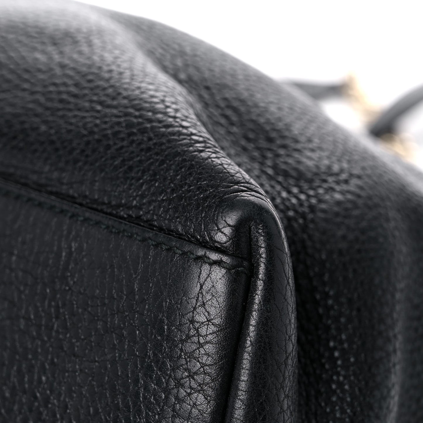 Pebbled Calfskin Medium Soho Chain Shoulder Bag Black