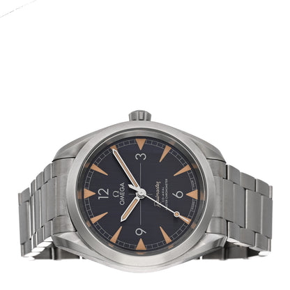 Omega Stainless Steel 40mm Railmaster Co-Axial Chronometer Automatic Watch Black 220.10.40.20.01.001 2 of 4
