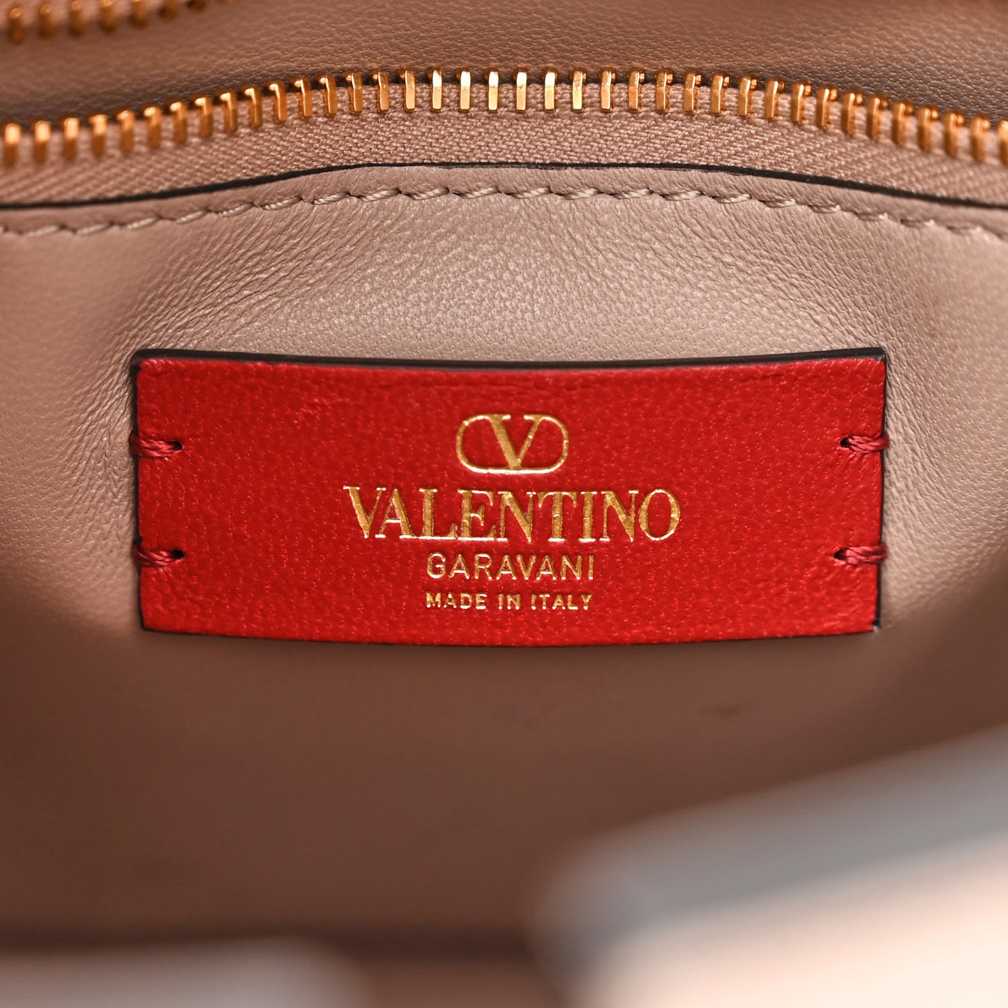 Calfskin Vlogo Bucket Bag Poudre