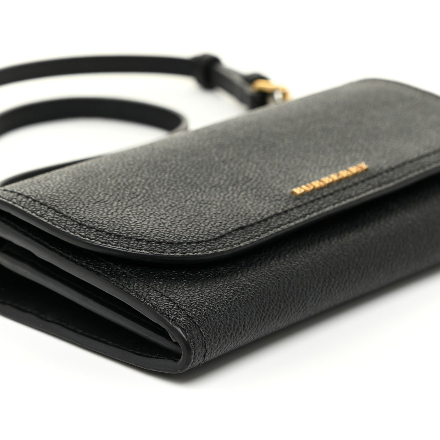 Grainy Calfskin Henley Wallet On Chain Black