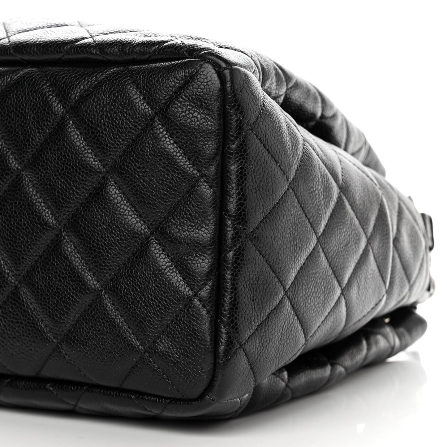 Caviar Flat Quilted CC Chain Bucket Drawstring Bag Black