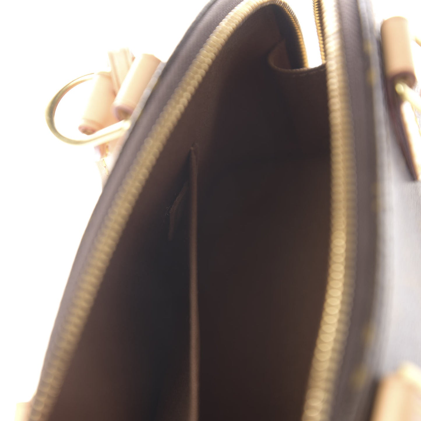 Monogram Alma BB
