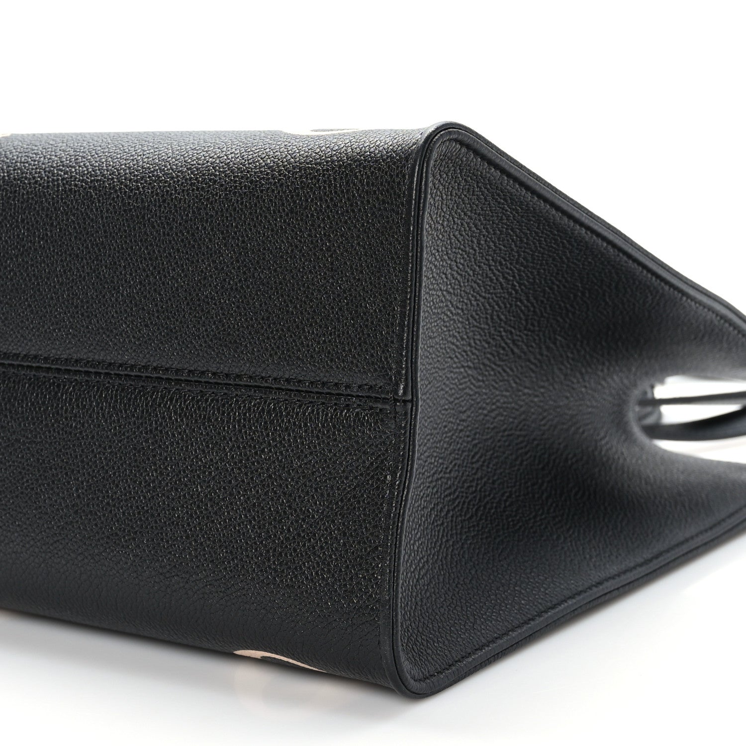 Louis Vuitton Empreinte Monogram Giant Onthego MM Black Beige 8 of 8