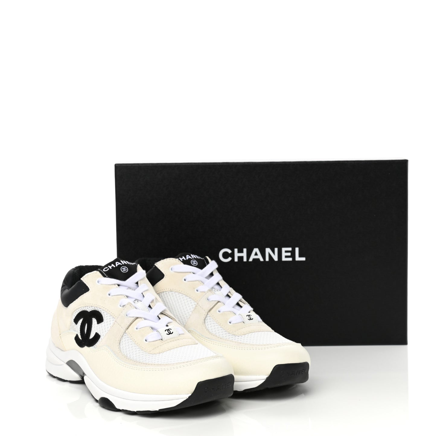 Mesh Suede Calfskin Grained Calfskin Womens CC Sneakers 40.5 White Black