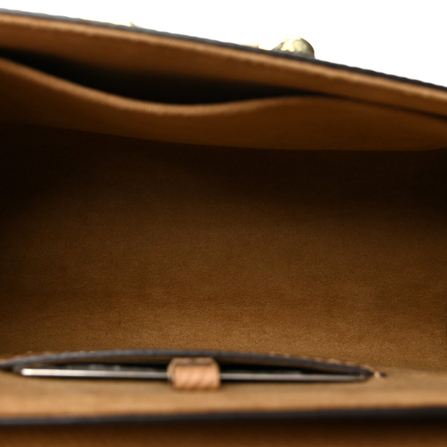 Epi Twist Shoulder Bag MM Camel