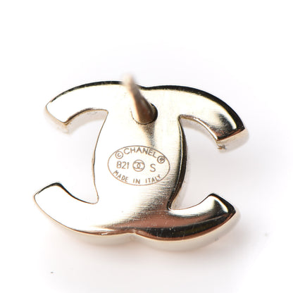 Chanel Metal CC Turnlock Earrings Gold 4 of 5
