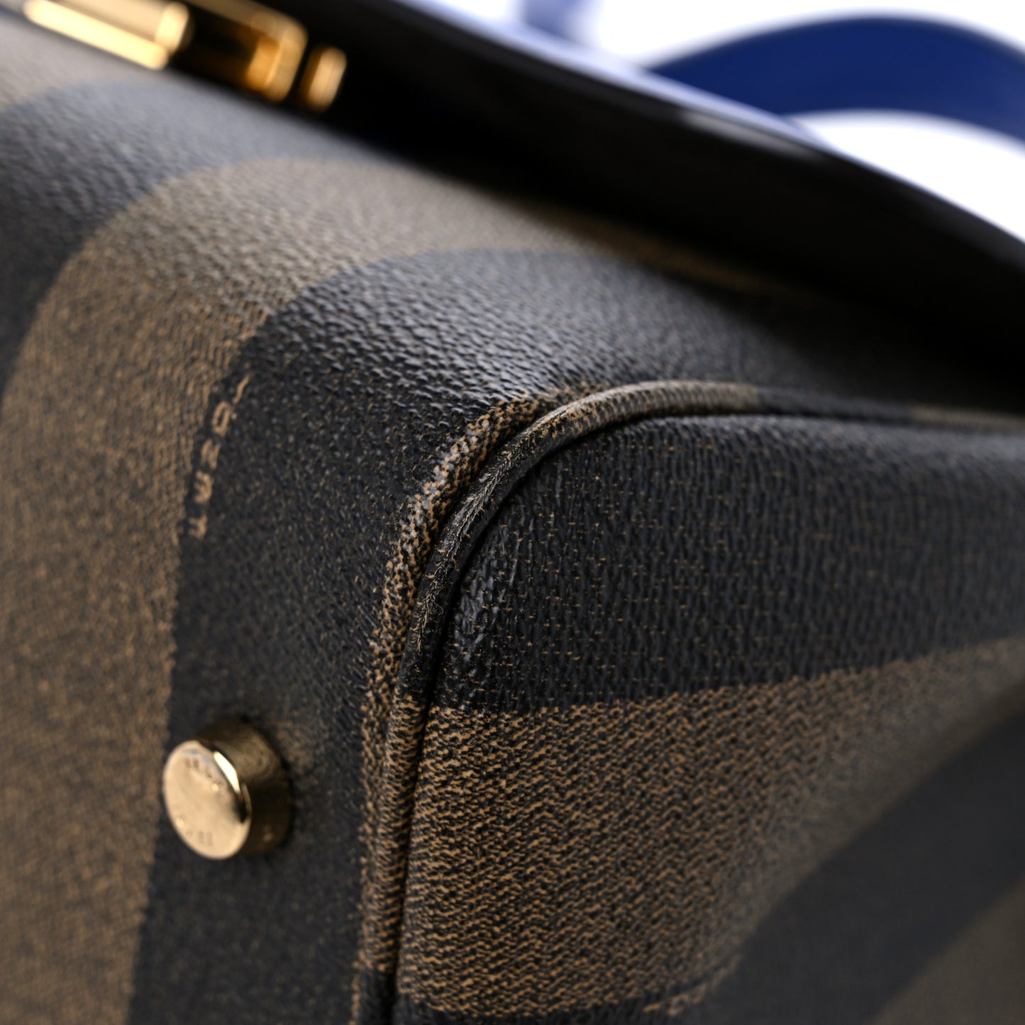 Pequin Spalmati Vitello Flamingo Shoulder Bag Tobacco Blue Neon