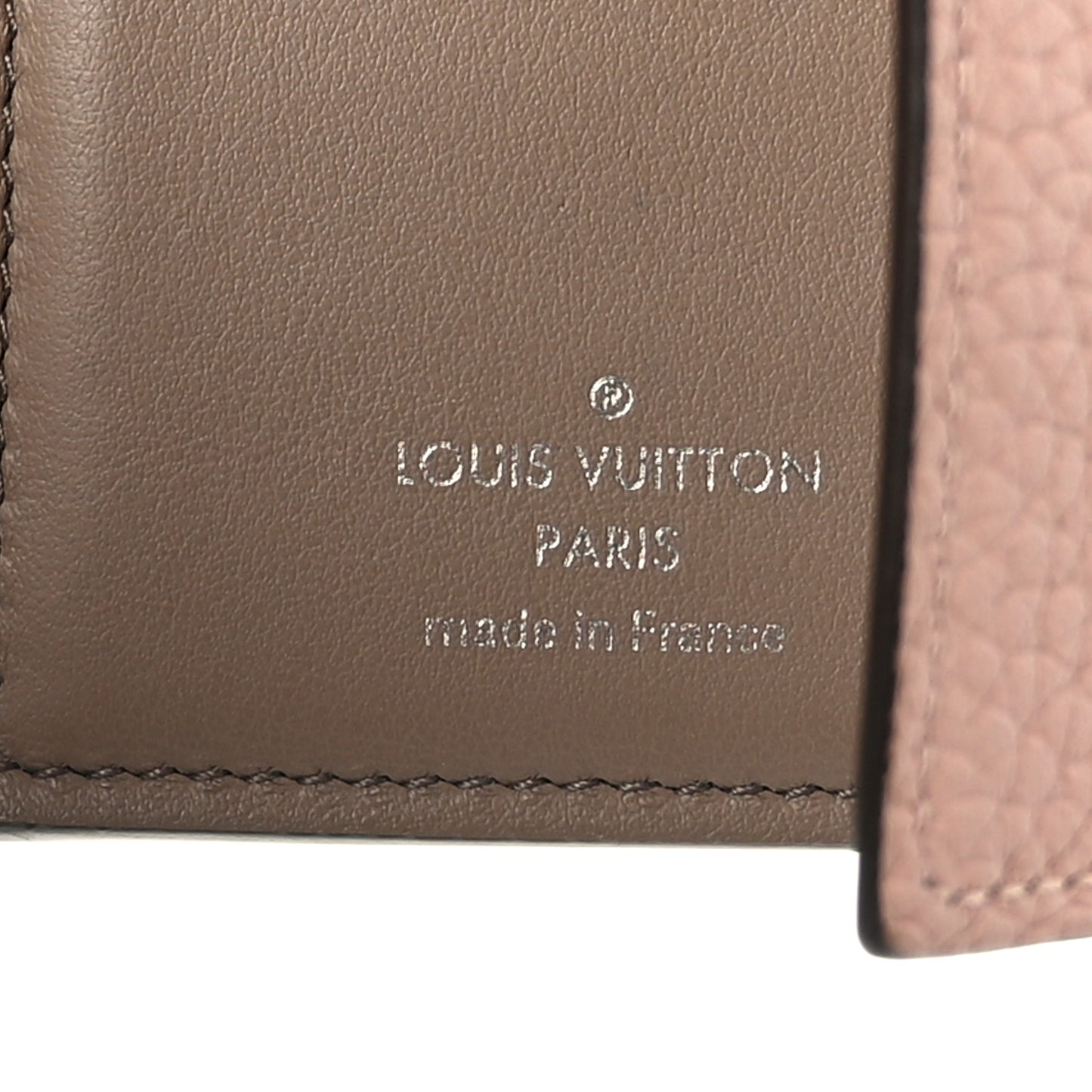 Taurillon Capucines Compact Wallet Magnolia