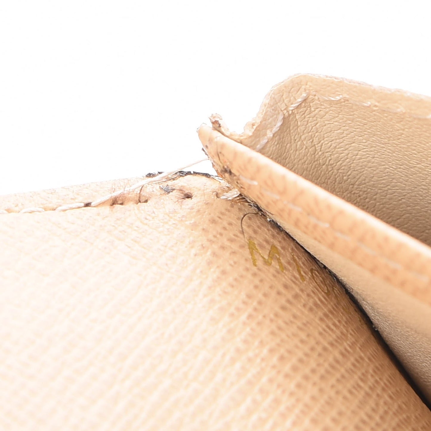 Monogram Dentelle Sarah Wallet Gold