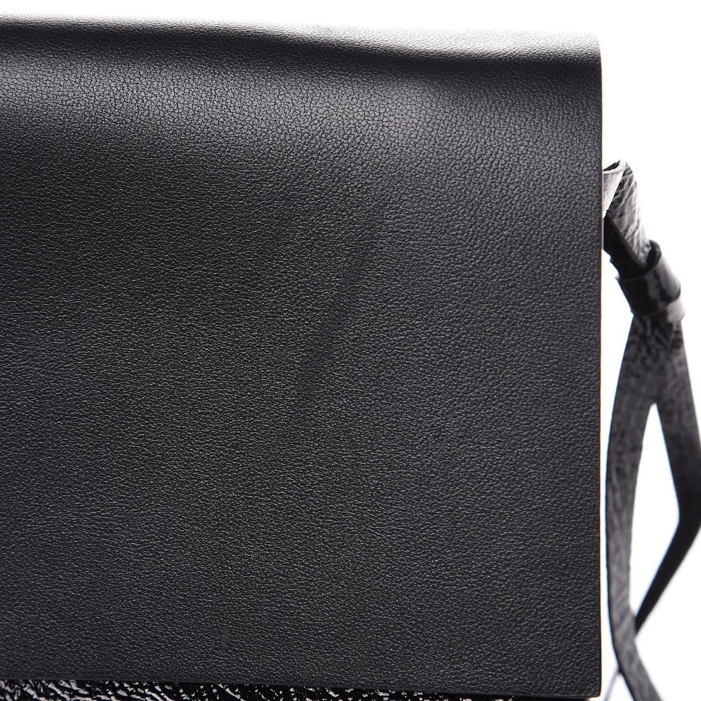 Textured Patent Calfskin Medium Vring Shoulder Bag Black