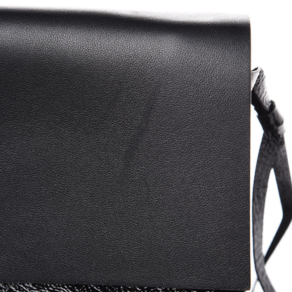 Valentino Garavani Textured Patent Calfskin Medium Vring Shoulder Bag Black 8 of 11