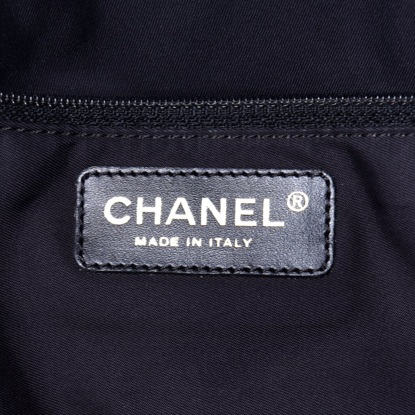 Nylon Medium Travel Tote Black