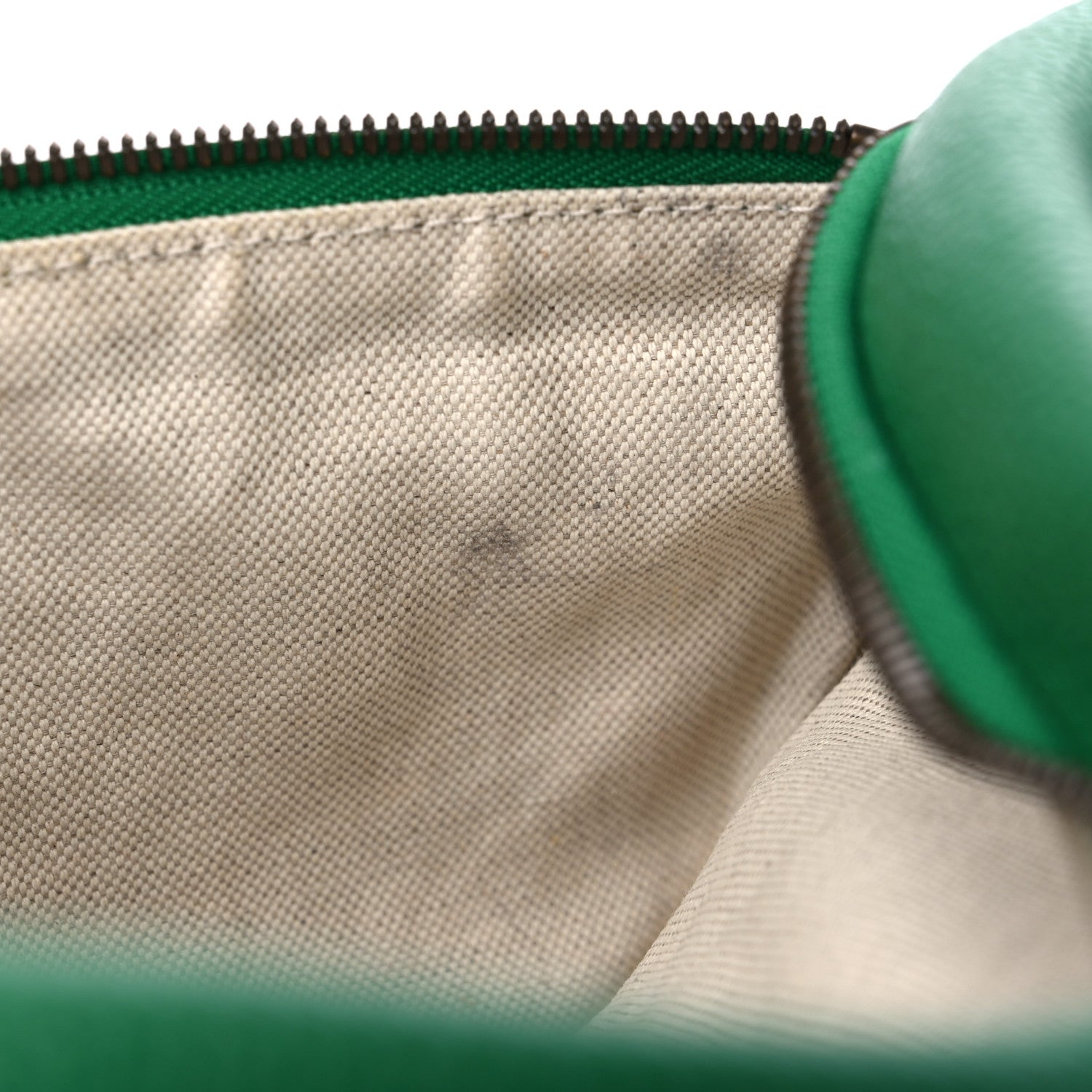 Gucci Grained Calfskin Logo Belt Bag Green 10 of 11