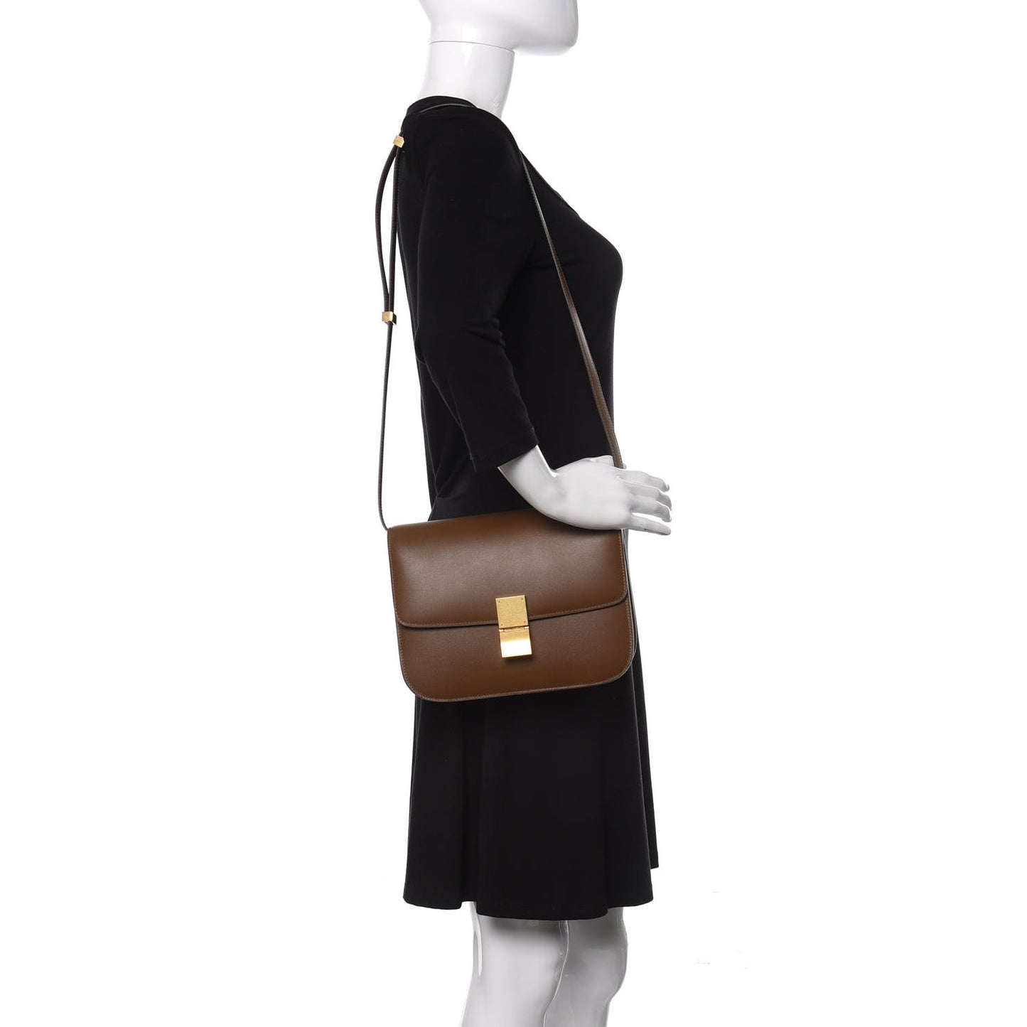 Box Calfskin Medium Classic Box Flap Bag Camel