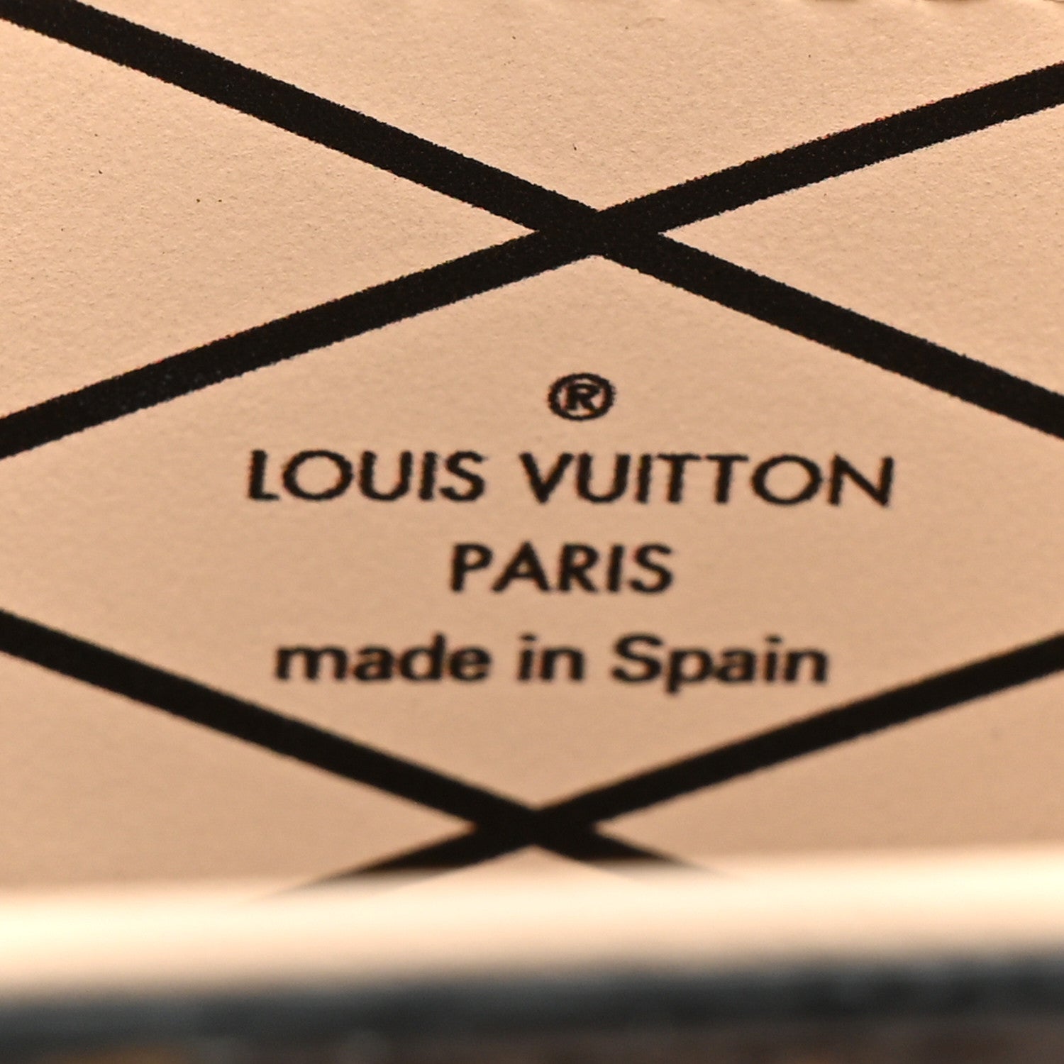 Louis Vuitton Monogram Essential Trunk NM Black 6 of 9