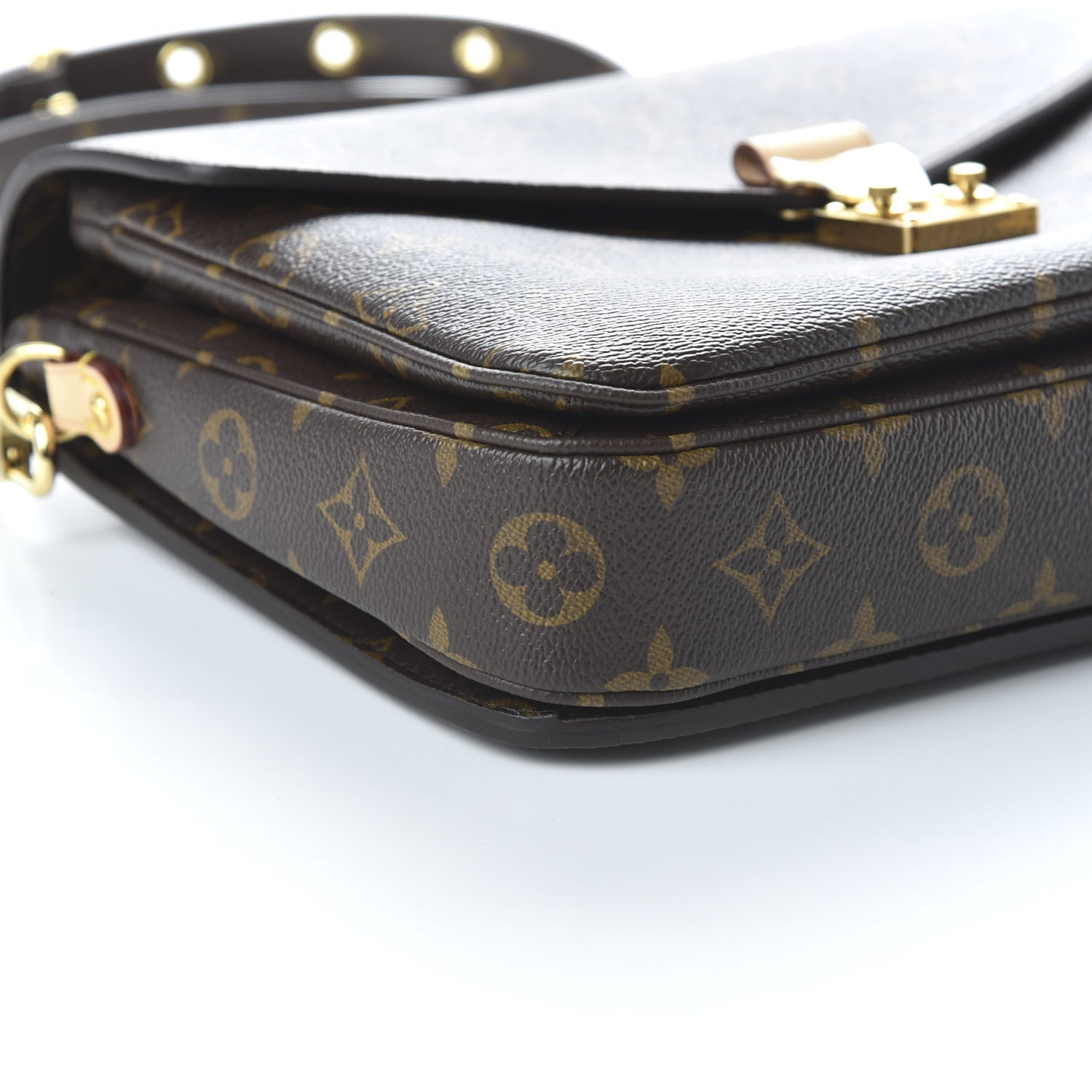 Louis Vuitton Monogram Pochette Metis 6 of 9