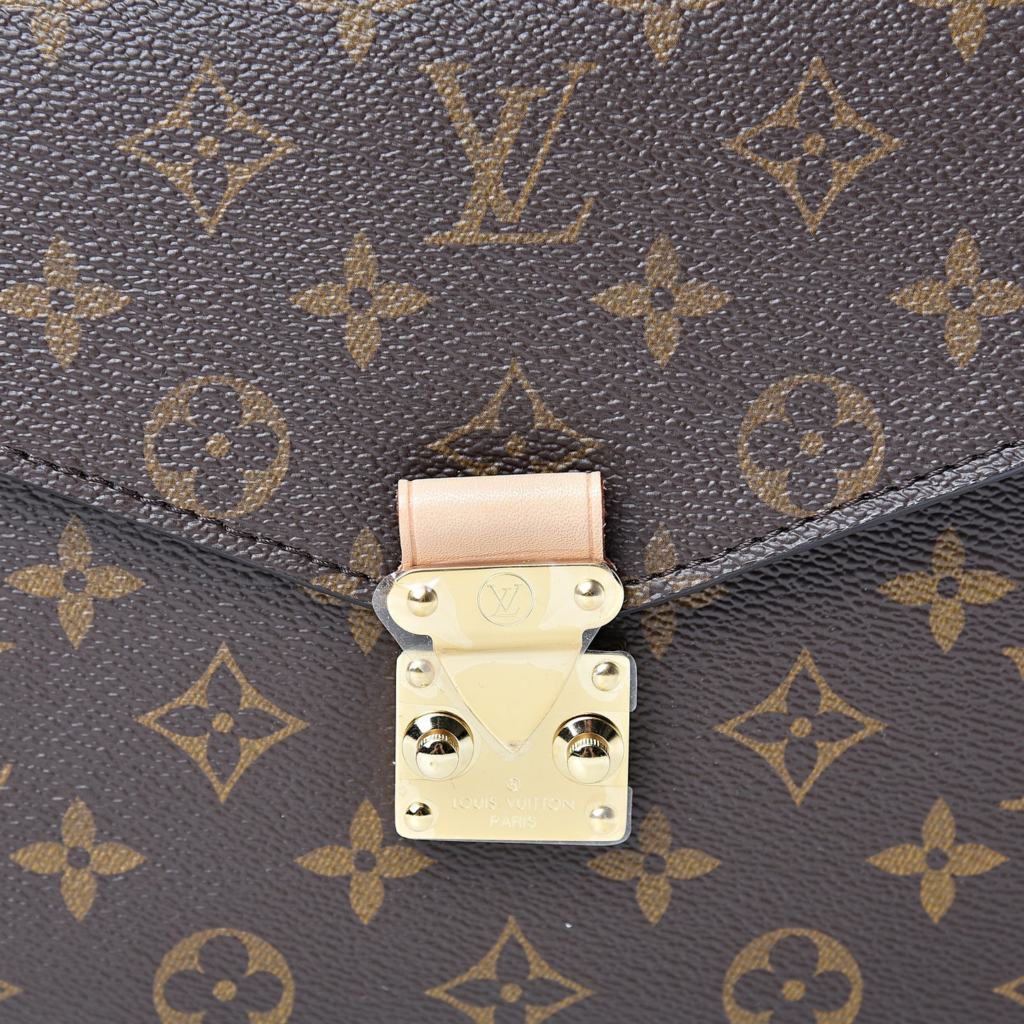 Monogram Pochette Metis
